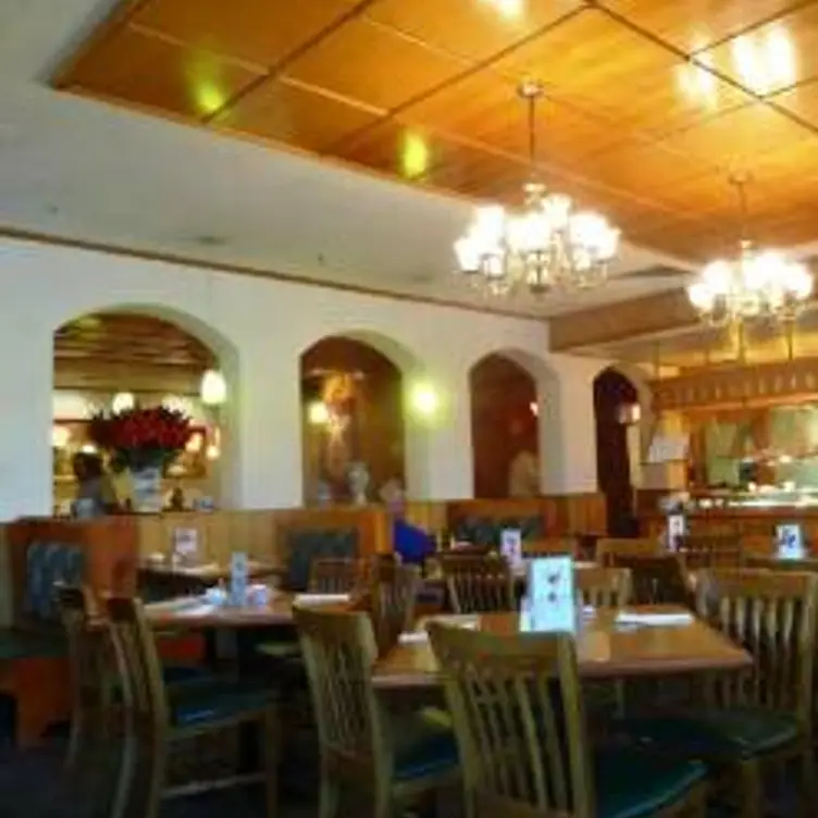 Red Apple Buffet - Norwood Park - Updated 2025, Polish Restaurant in ...