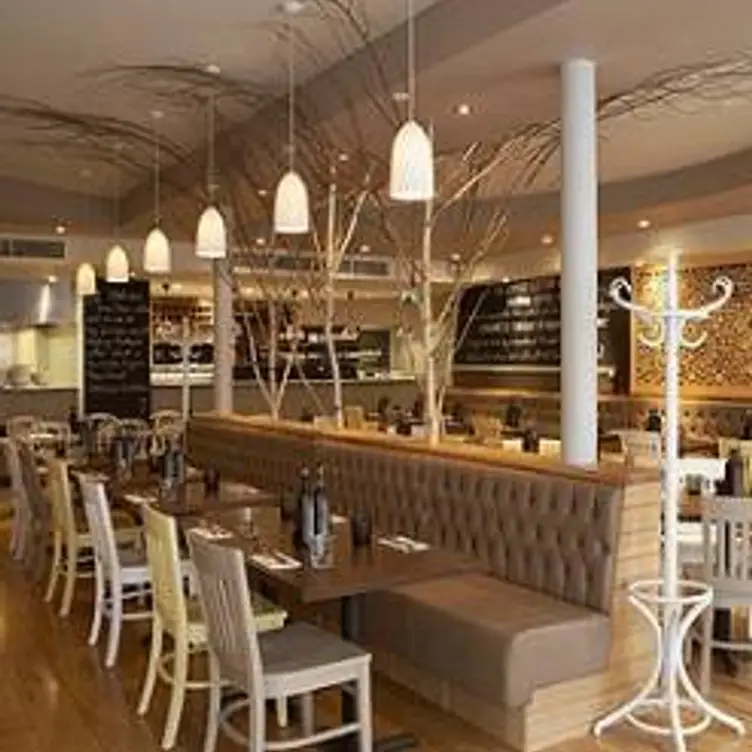 Zizzi - Earls Court - Updated 2024, Italian Restaurant in London