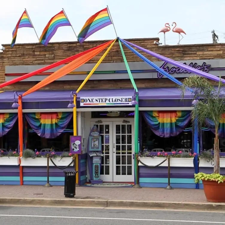 Freddie's Beach Bar & Restaurant, Arlington, VA