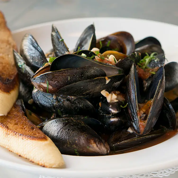 Restaurant The Walrus Oyster & Ale House National Harbor, MD OpenTable