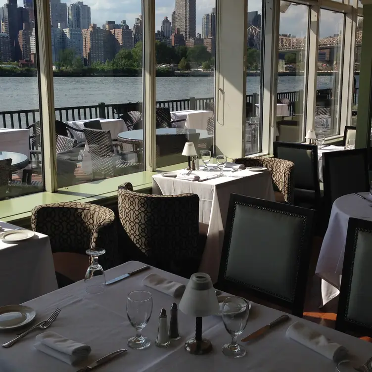 Water's Edge, Long Island City, NY