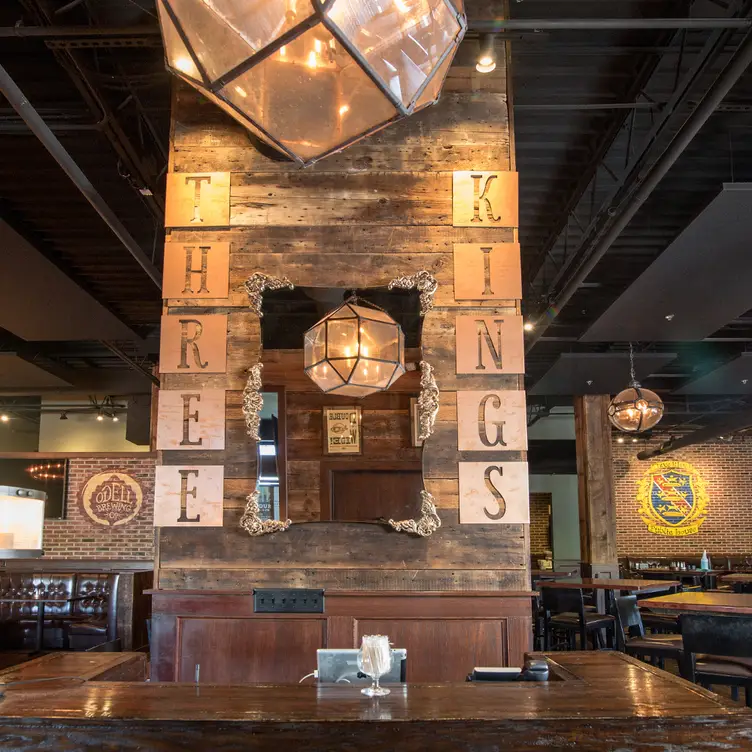 Three Kings Public House - Des Peres MO St. Louis