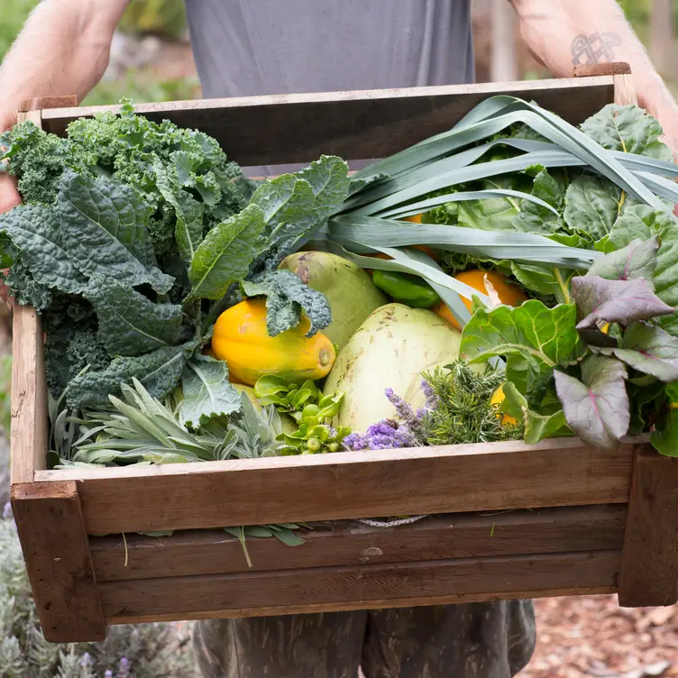 The Wooden Crate，HIMakawao