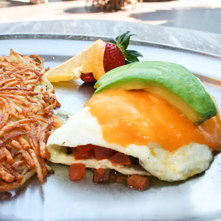 Veggie Egg White Omelette - Saddle Ranch Chop House - Sunset, West Hollywood, CA