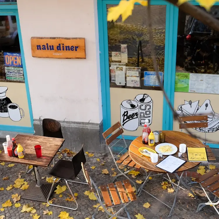 Nalu Diner, Berlin, BE