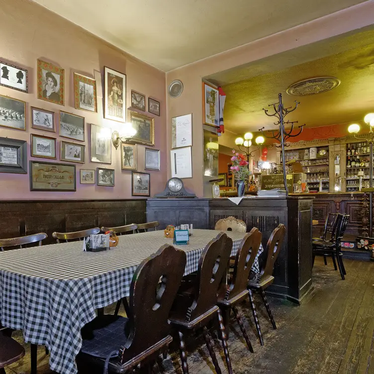 Zur Kneipe Updated 2024, German Restaurant in Berlin, BE