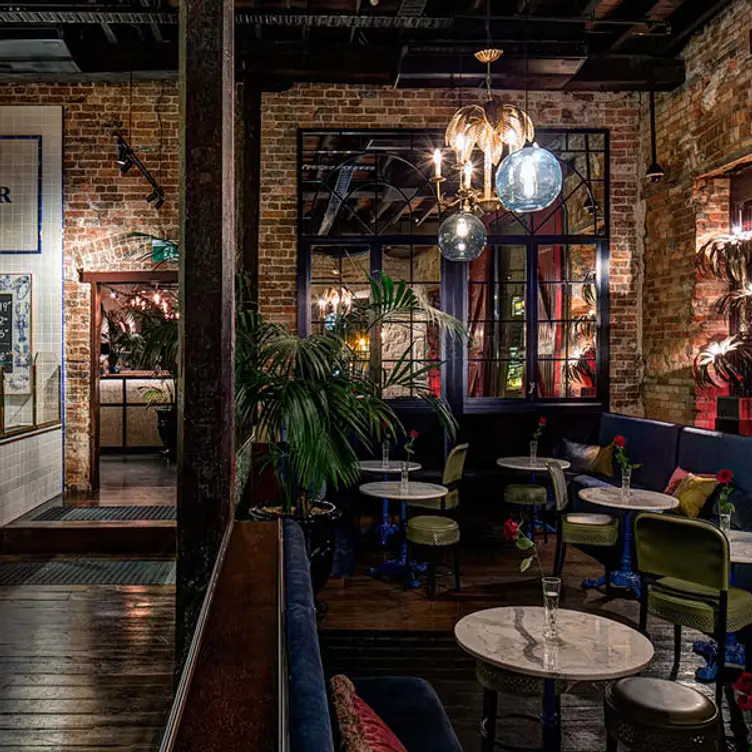 Ananas Bar & Brasserie Updated 2024, French Restaurant in Sydney, AUNSW