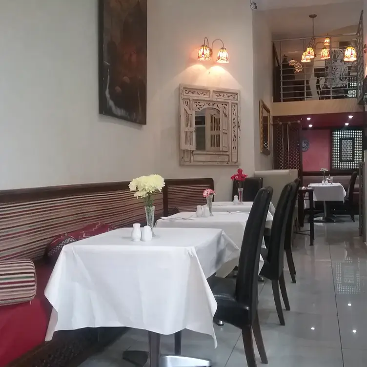 Arabesque Restaurant, London, 