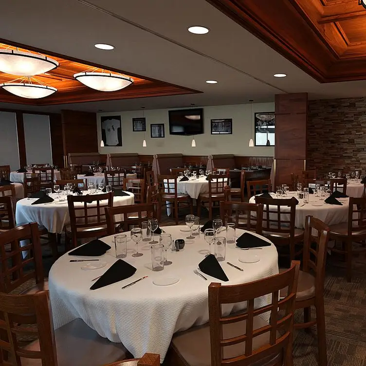 Ditka's Oak Brook Updated 2024, American Restaurant in Oakbrook