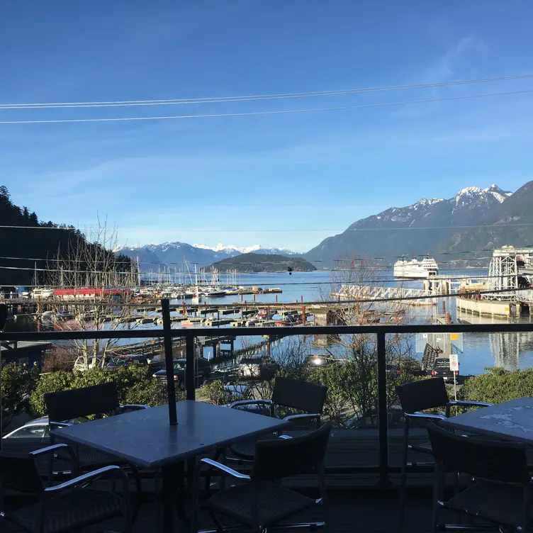 Bay Moorings - Horseshoe Bay - Updated 2024, Italian Restaurant in West ...