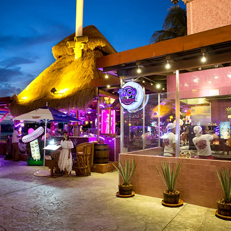 Taco y Tequila La Isla Restaurant Cancún, , ROO OpenTable