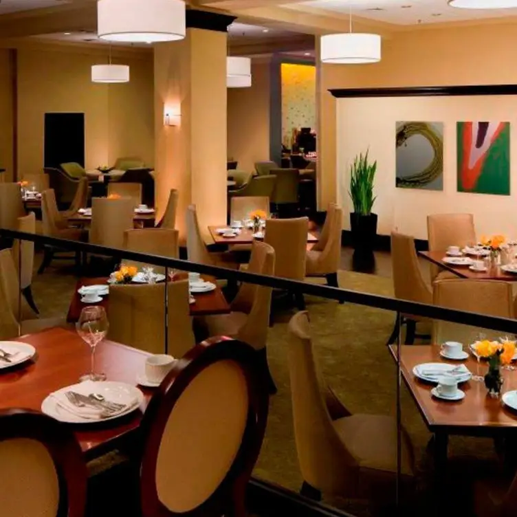 Mix Cocktail Bar & Kitchen Updated 2024, American Restaurant in White Plains, NY