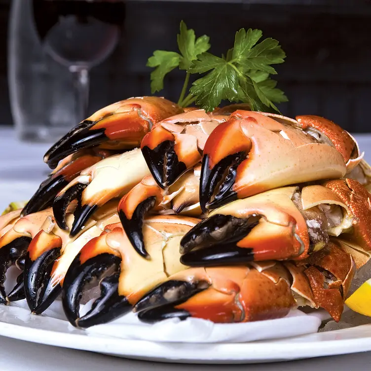 Truluck's - Ocean's Finest Seafood & Crab - Austin Downtown