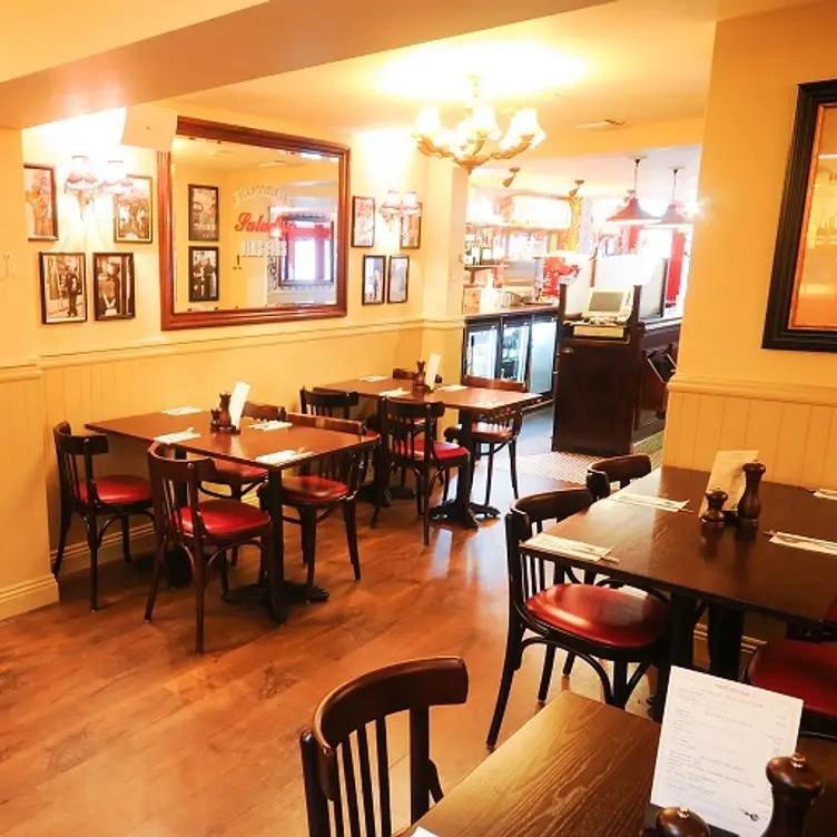 Cafe Rouge Gerrards Cross Updated 2024, French Restaurant in Gerrards