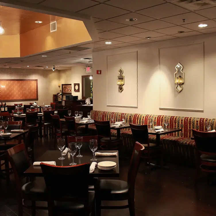 Interior Photo - Bombay Bistro - Fine Indian Dining, Minneapolis, MN