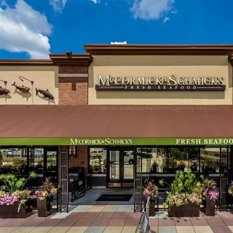 McCormick & Schmick's Seafood - Raleigh - Crabtree Mall - Permanently Closed, Raleigh, NC