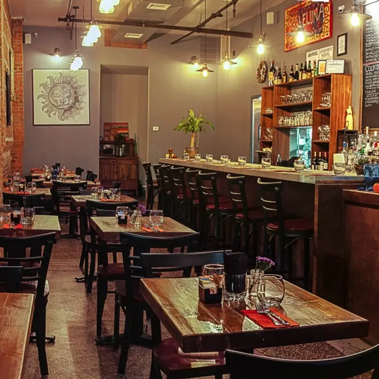 Soleluna Updated 2024, Italian Restaurant in Sunnyside, NY