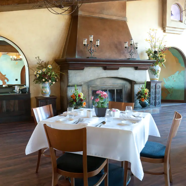 Dining Room - Vivace Restaurant, Tucson, AZ