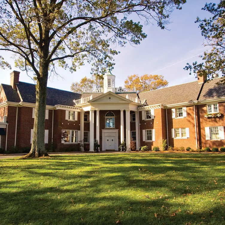 The Mansion at the Pete Dye Course