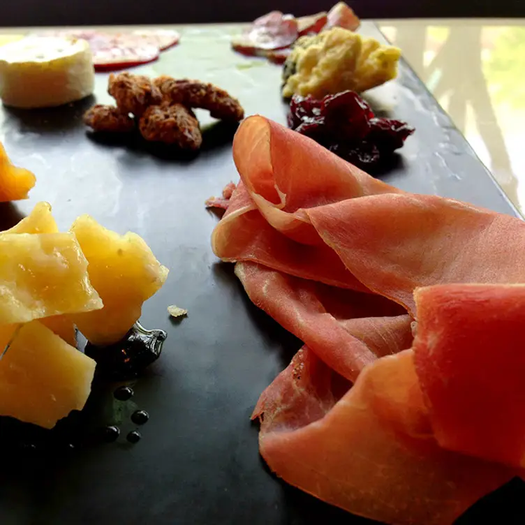 Novita Wine Bar Trattoria Garden City Restaurant Garden City, , NY