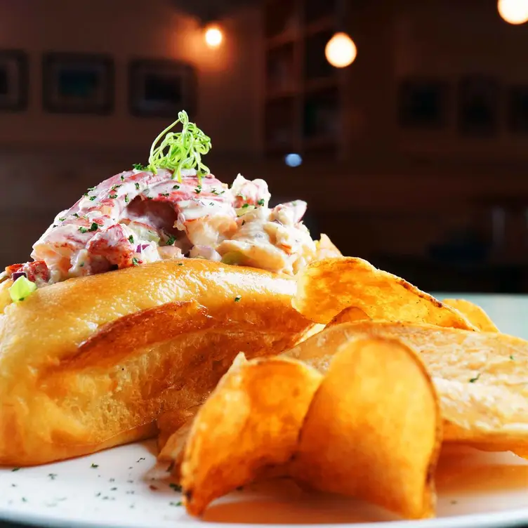 TJ's Seafood Market and Grill Royal Top Rated Restaurant in Dallas