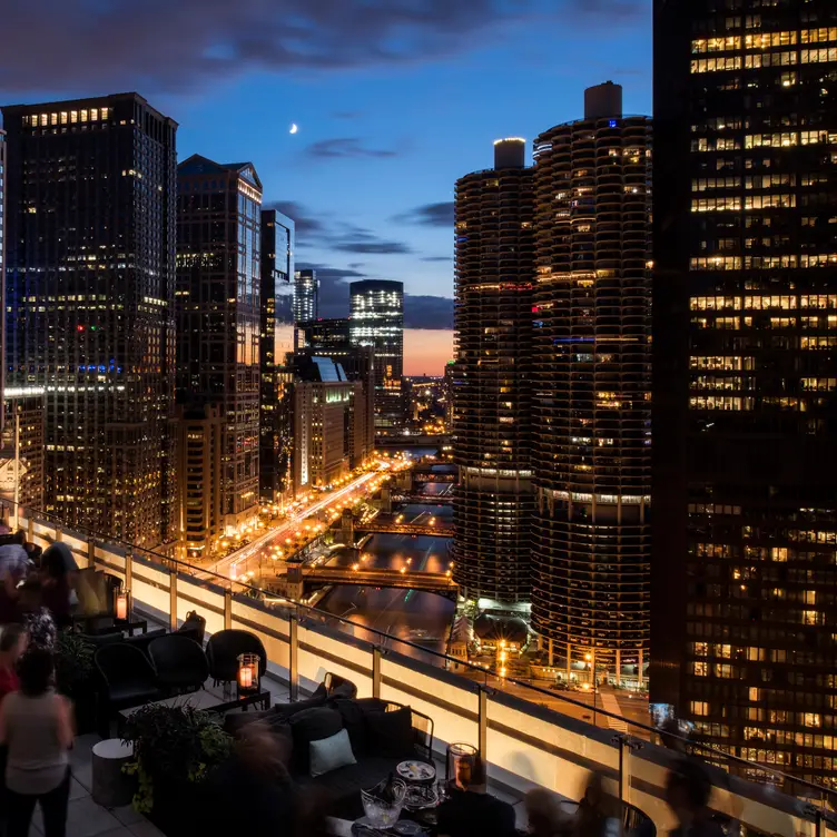 LH Rooftop, Chicago, IL