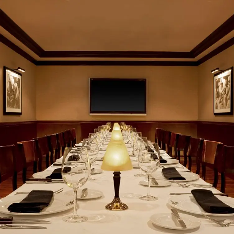 Private Dining Room - Shula's Steak House - Chicago, Chicago, IL