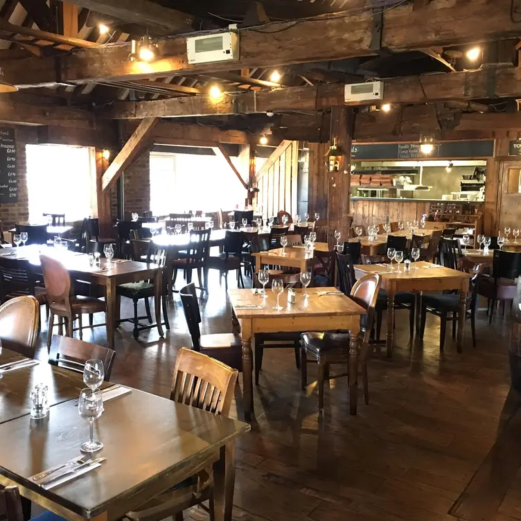 Dickens Inn The Grill - Top Rated Restaurant in London | OpenTable