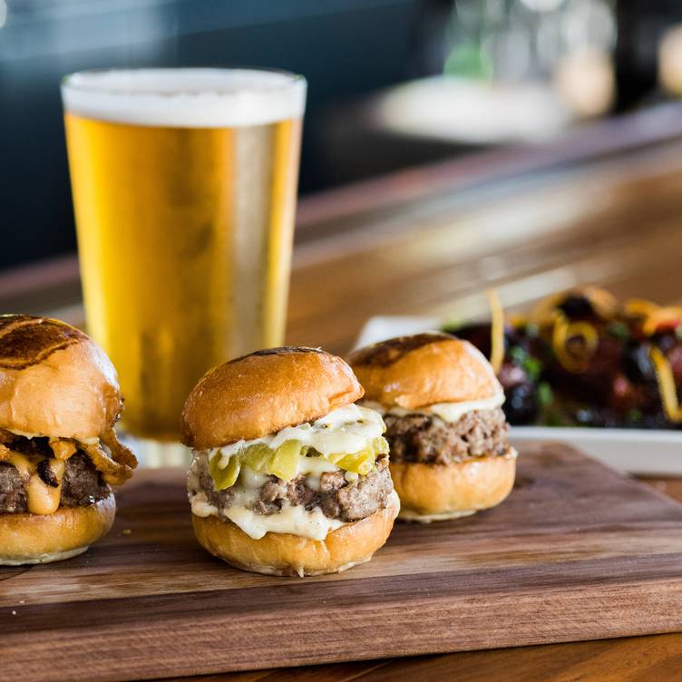 Umami Burger Greenwich Village Permanently Closed Restaurant New York Ny Opentable