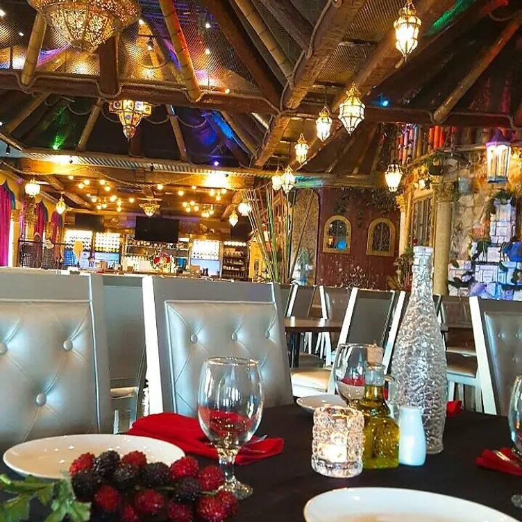 La Vie Lebanese Restaurant, Pompano Beach, FL