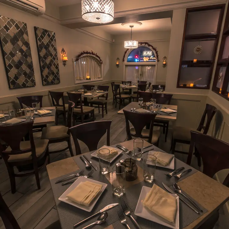 Interior - Truffle Restaurant & Bar, Valley Stream, NY