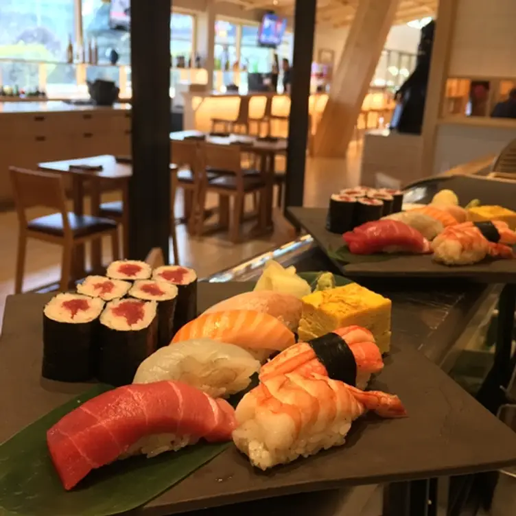 Tuna, sea urchin, salmon, golden eye snapper and eel from Sushi Ota San  Diego : r/sushi