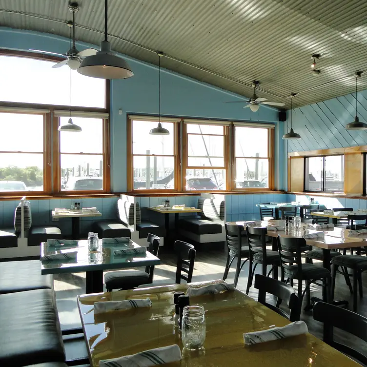 Gulf Stream Bar & Grille - The Gulf Stream Bar & Grille, Portsmouth, RI