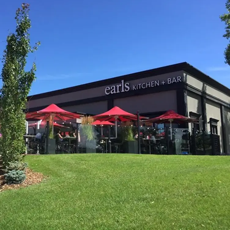 Earls Kitchen + Bar - Willow Park - Calgary, Calgary, AB