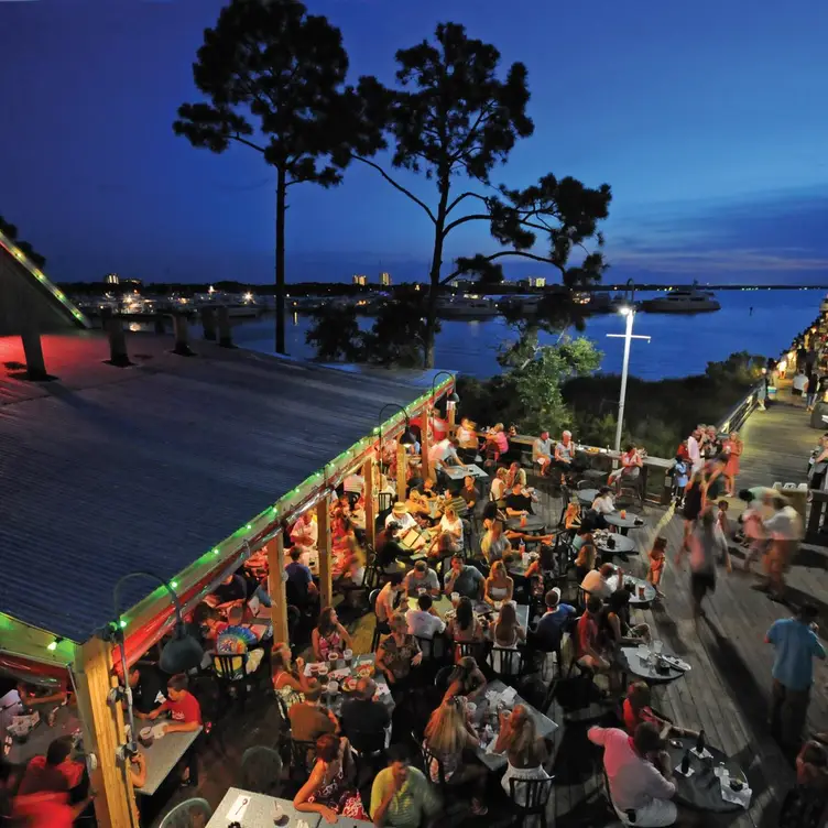 Hammerheads Bar & Grill，FLMiramar Beach