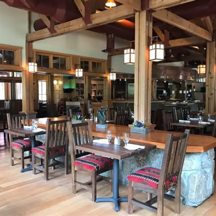 Kingfisher Restaurant & Wine Bar at Sleeping Lady, Leavenworth, WA