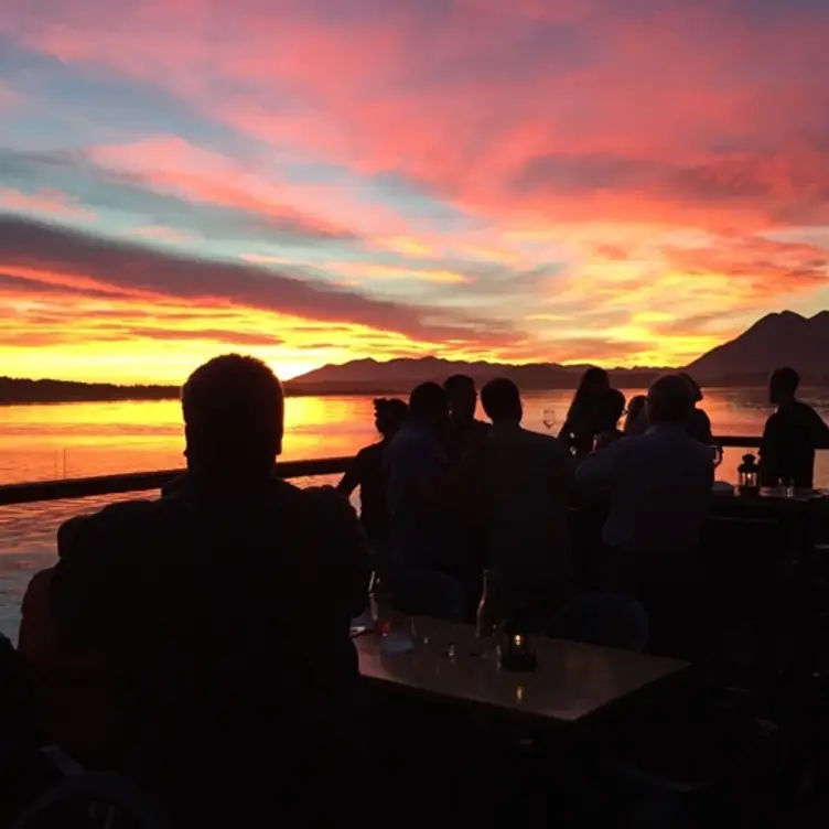 Ice House Oyster Bar, Tofino, BC