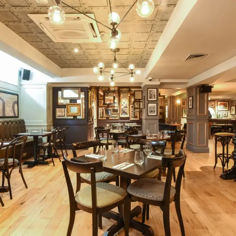 Restaurante Balls Brothers Mayfair London, Reserva en OpenTable