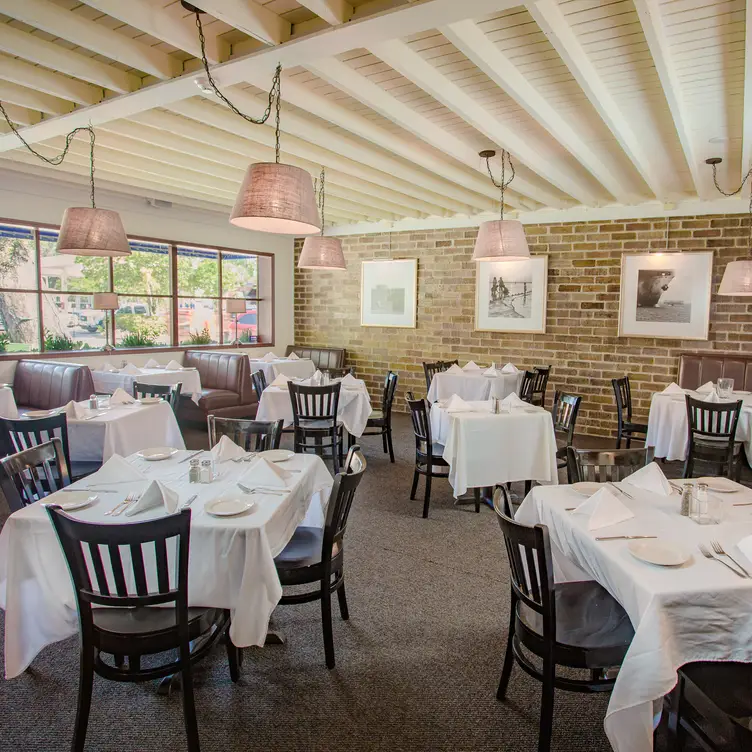 Our front dining room - Georgia Sea Grill, Saint Simons, GA