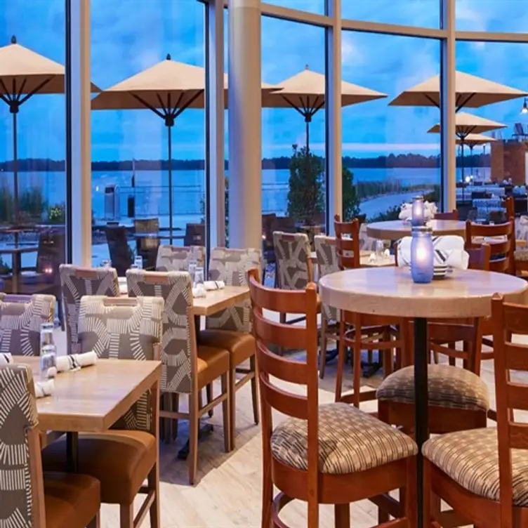 Shoreline Bar & Grille Restaurant - Erie, PA | OpenTable