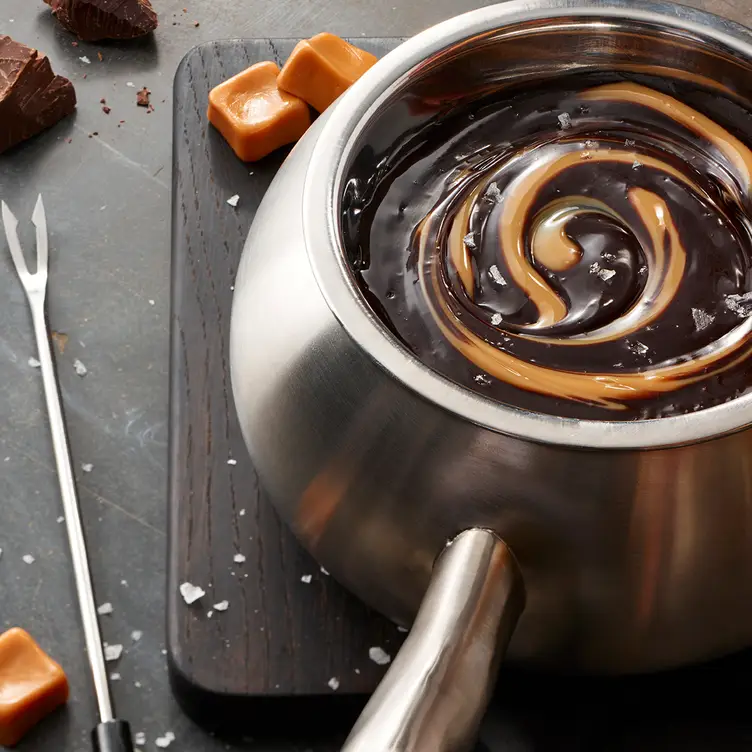 Dark And Dulce Chocolate Fondue - The Melting Pot - Arlington TX, Arlington, TX