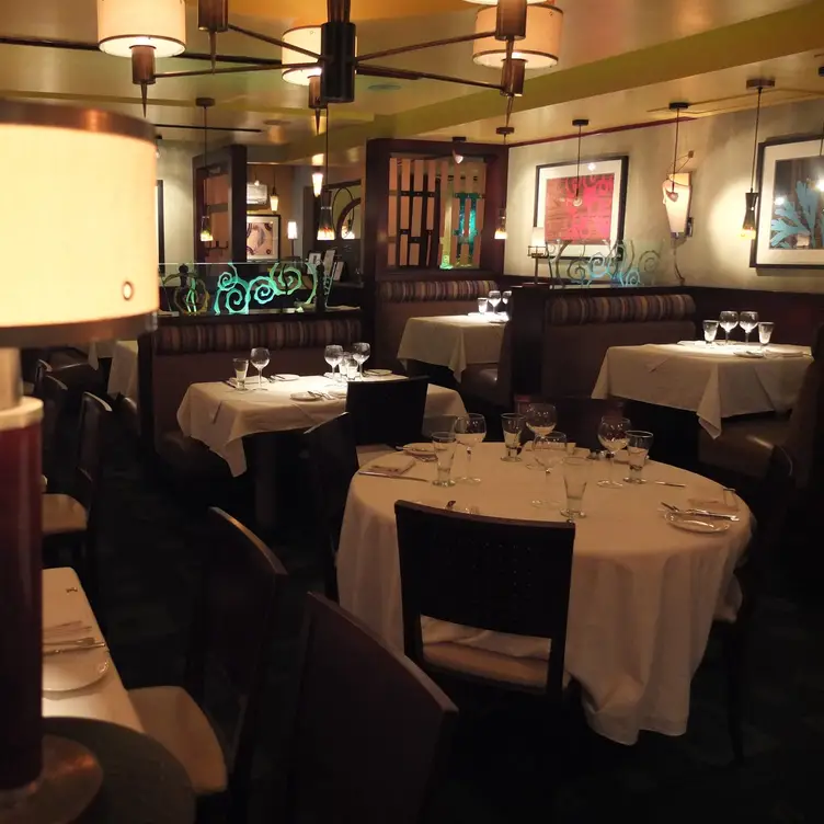 Dining Room - Barracuda Grill, Hamilton, Hamilton