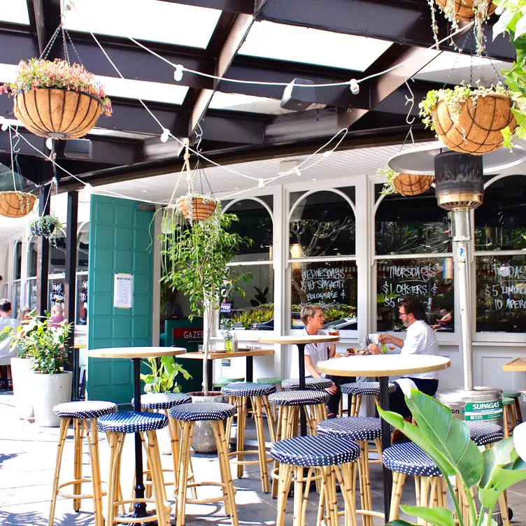 Gazebo Courtyard - Gazebo Wine Bar and Dining, Elizabeth Bay, AU-ACT