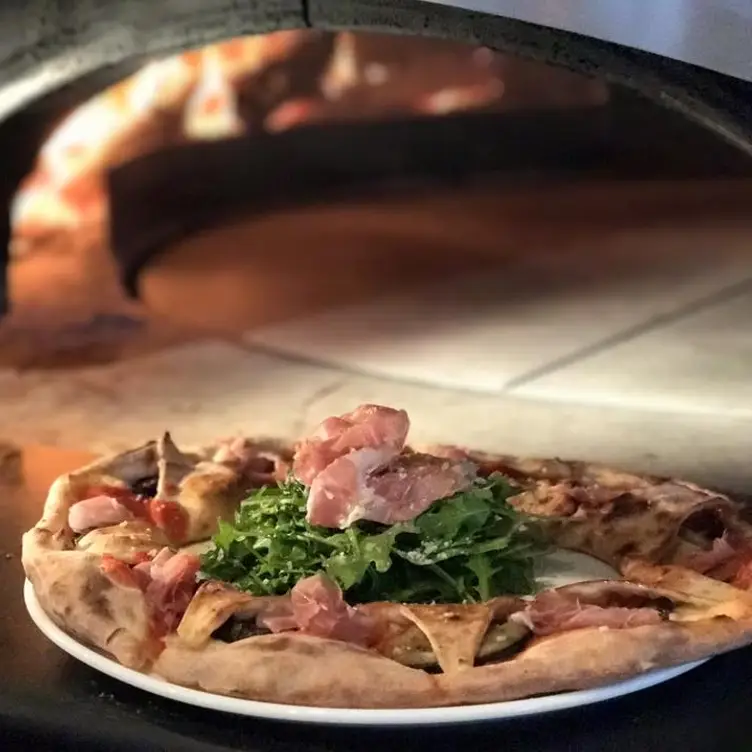 Fratellis Wood Fired Pizzeria, Sea Isle City, NJ