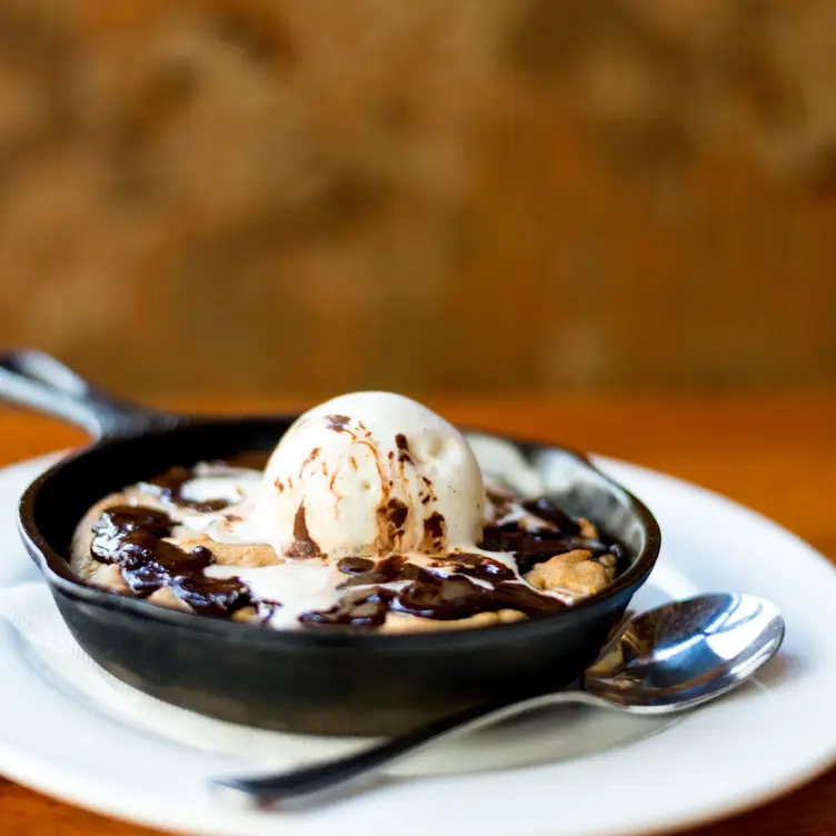 Skillet Cookie - House of Blues Restaurant & Bar - Cleveland, Cleveland, OH