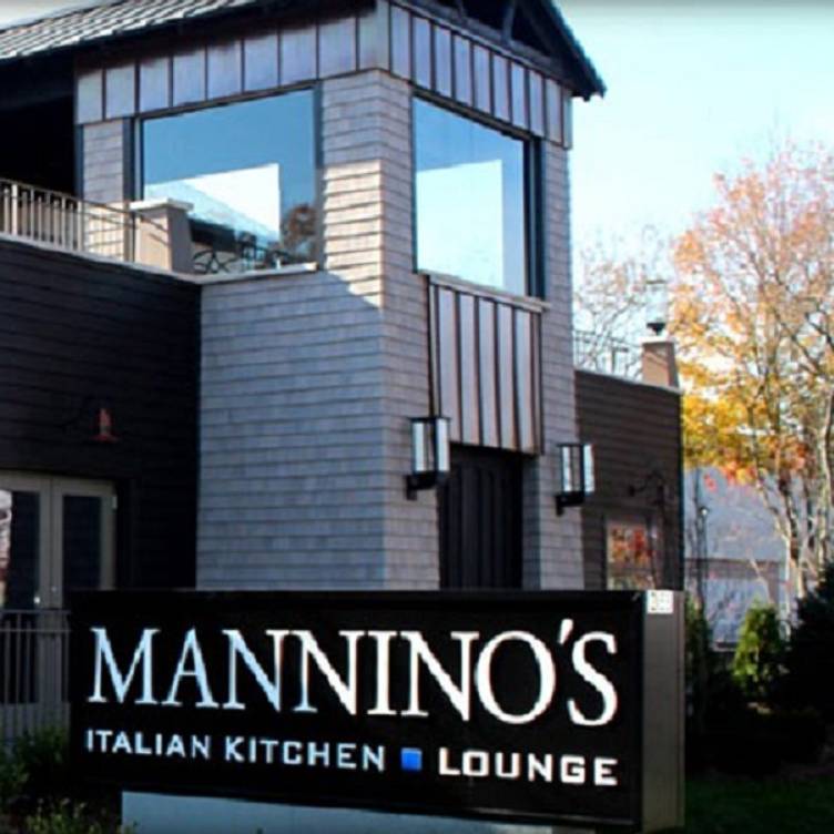 Mannino s Italian Kitchen Lounge Restaurant Commack NY