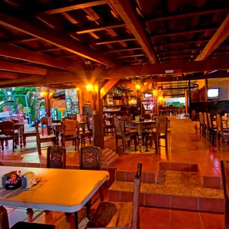 Restaurante y Auto-Licorera La Hacienda, Alajuela, Alajuela