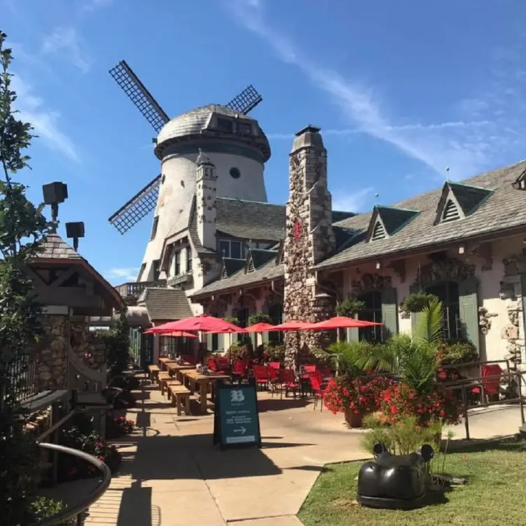 Das Bevo Updated 2024, American Restaurant in St. Louis, MO