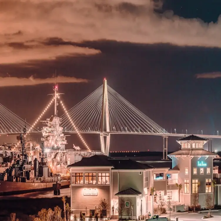 Charleston Harbor Fish House Charleston Harbor Resort & Marina