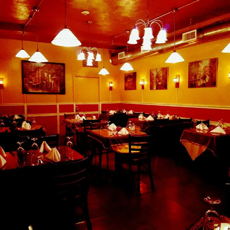 Efendi's Mediterranean Cafe & Bar, Cranston, RI